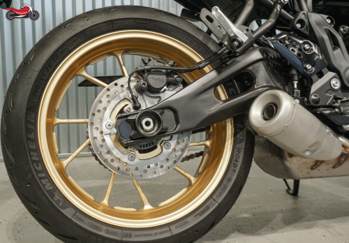Мотоцикл Yamaha XSR700 2024, ЧЕРНЫЙ фото 7