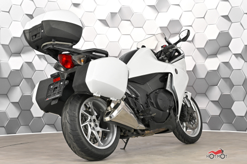 Мотоцикл HONDA VFR 1200  2014, Белый фото 7