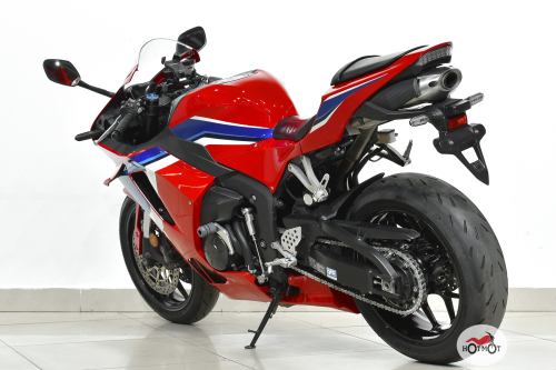 Мотоцикл HONDA CBR 600RR 2021, Красный фото 8
