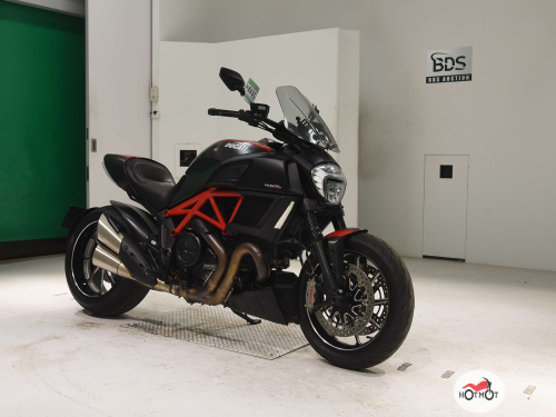 Мотоцикл DUCATI Diavel Carbon 2015, черный фото 3