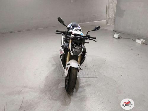 Мотоцикл BMW S1000R 2021, Белый фото 3