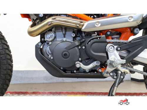 Мотоцикл KTM 690 Enduro R 2020, БЕЛЫЙ фото 5