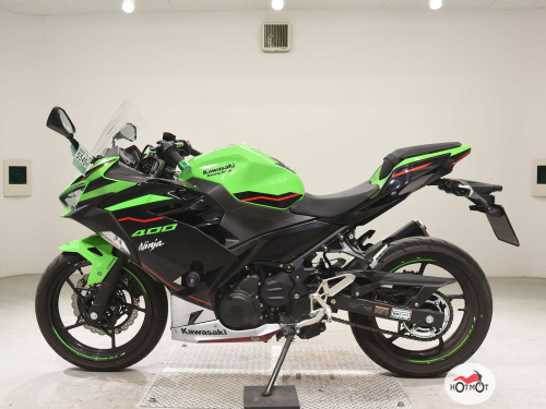 Мотоцикл KAWASAKI ER-4f (Ninja 400R) 2022, Зеленый