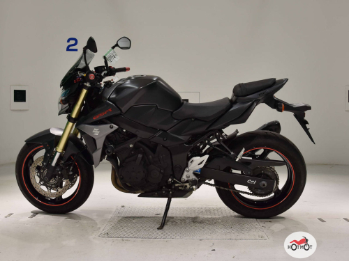 Мотоцикл SUZUKI GSR 750 2013, черный