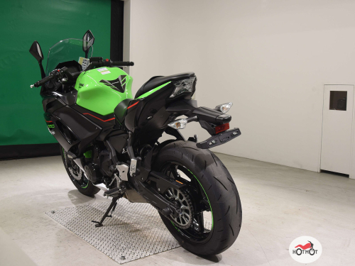 Мотоцикл KAWASAKI ER-6f (Ninja 650R) 2022, Зеленый фото 6