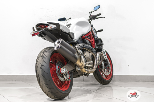 Мотоцикл DUCATI Monster 821 2015, БЕЛЫЙ фото 7