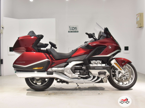 Мотоцикл HONDA GL 1800 2021, Красный фото 2