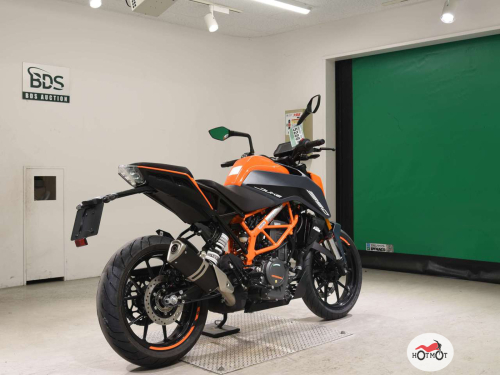 Мотоцикл KTM 390 Duke 2023, Оранжевый фото 5