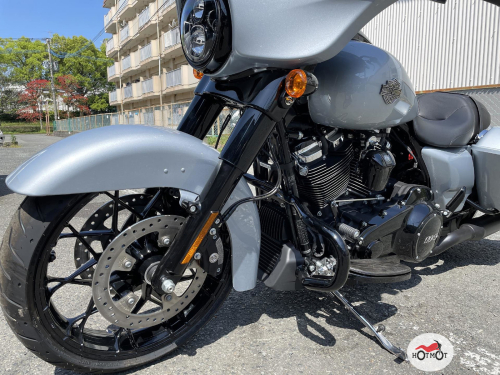 Мотоцикл HARLEY-DAVIDSON Street Glide Special 2023, серый фото 7