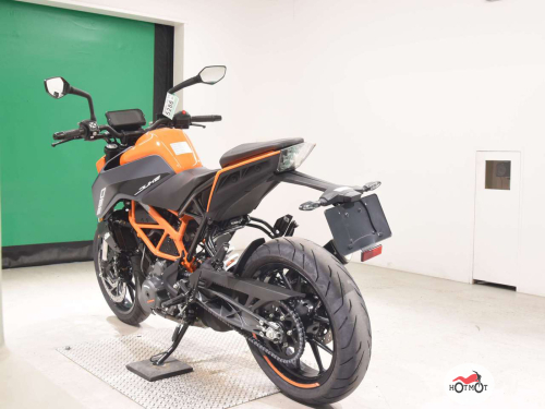 Мотоцикл KTM 390 Duke 2023, Оранжевый фото 6